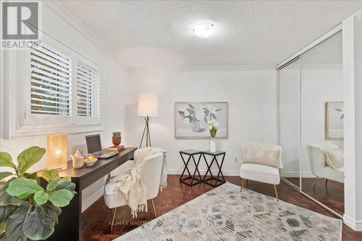 1238 CHARLOTTE CIRCLE