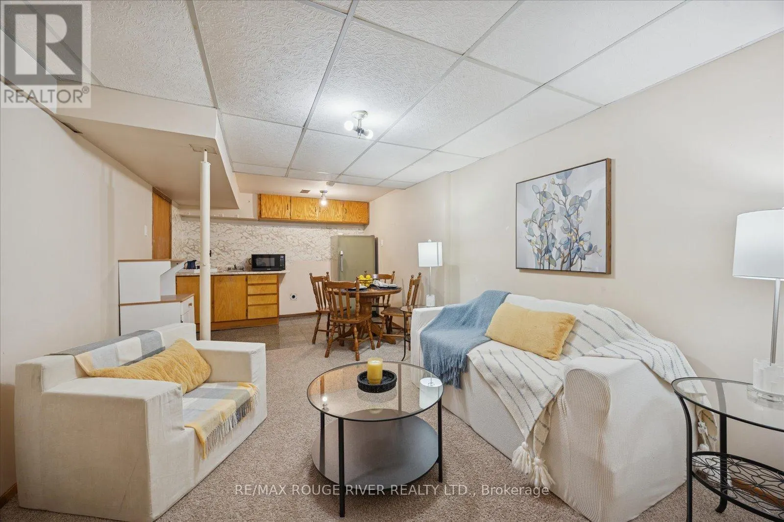 695 HILLCROFT STREET