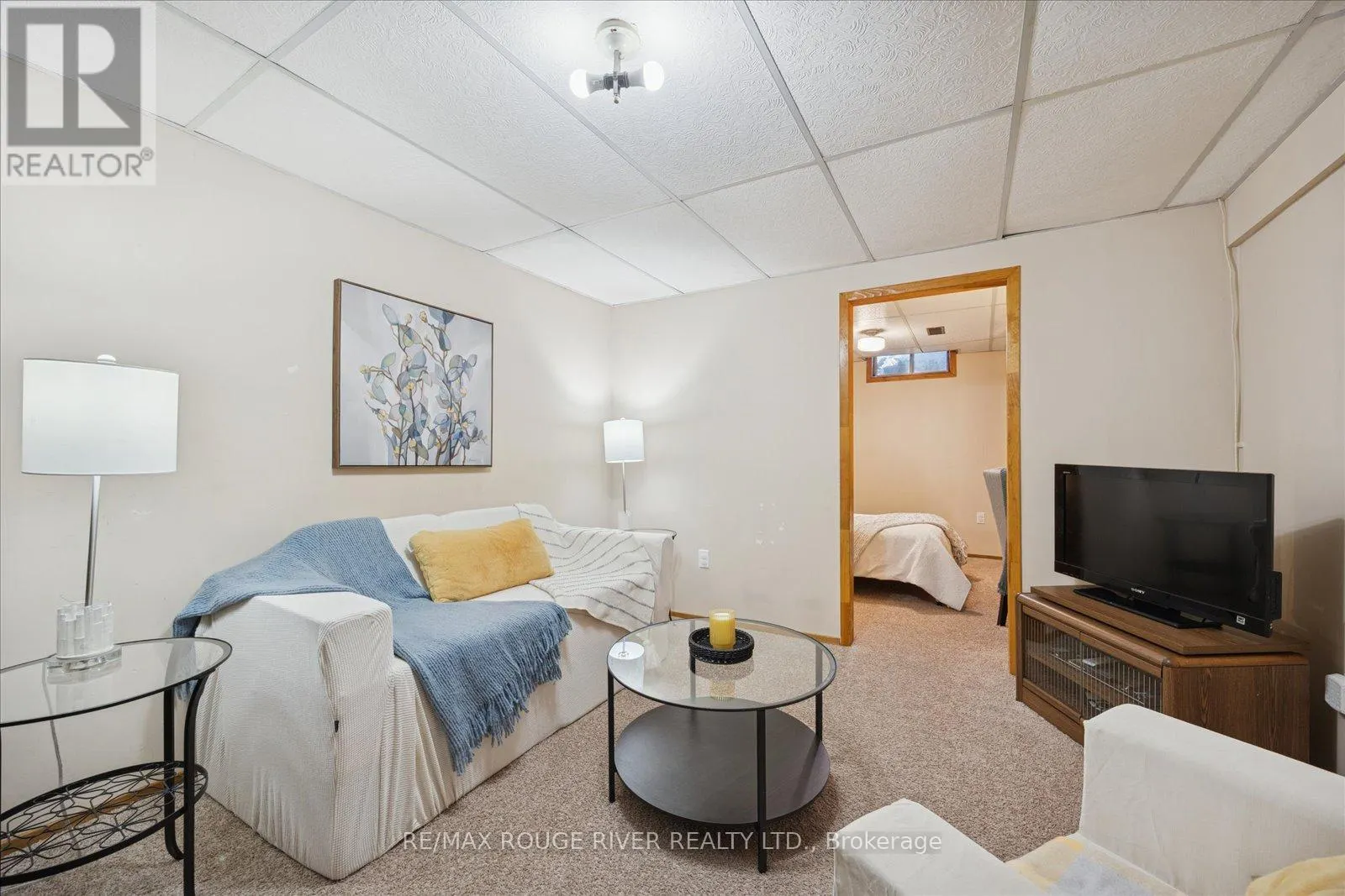 695 HILLCROFT STREET