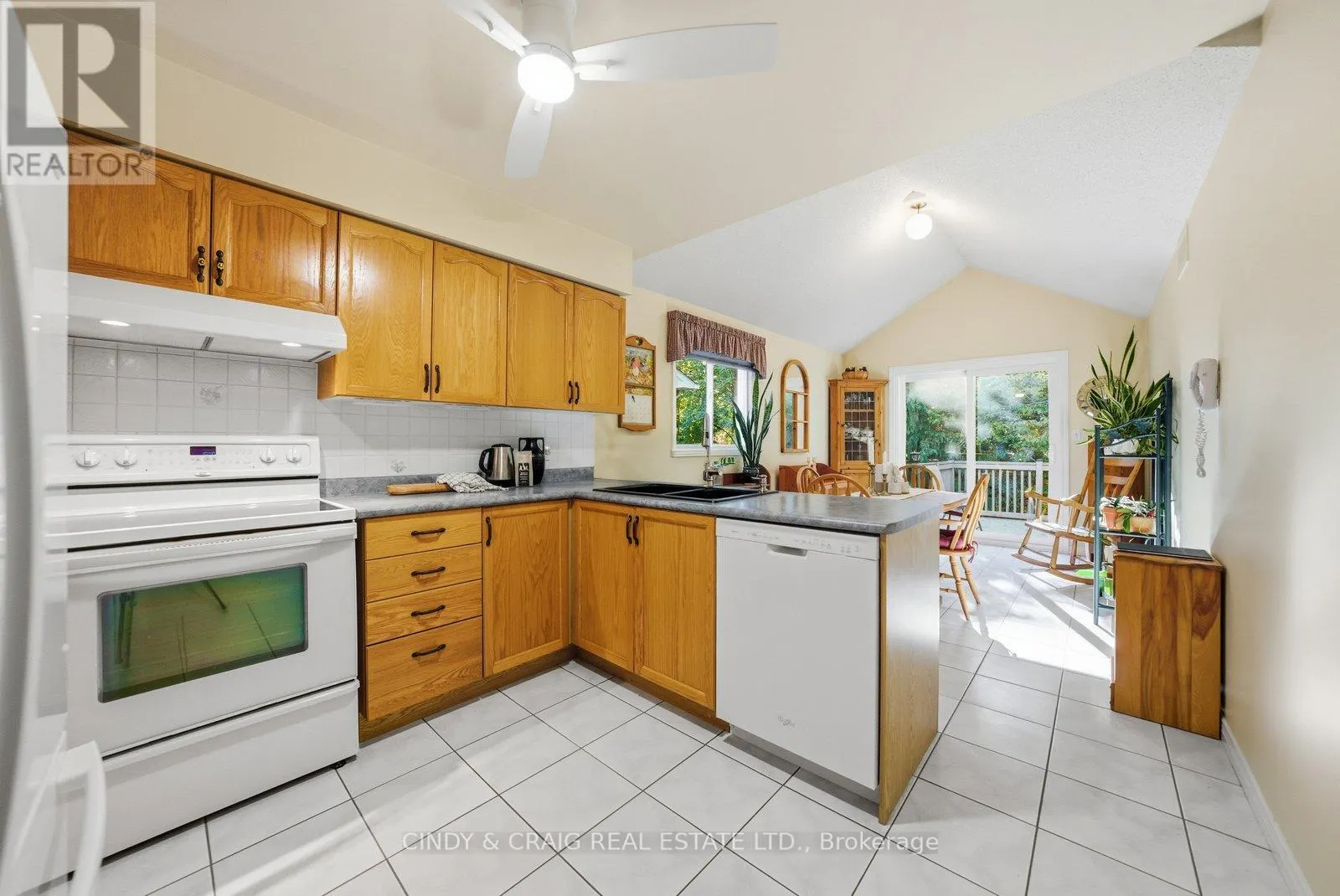 318 SANDRINGHAM DRIVE