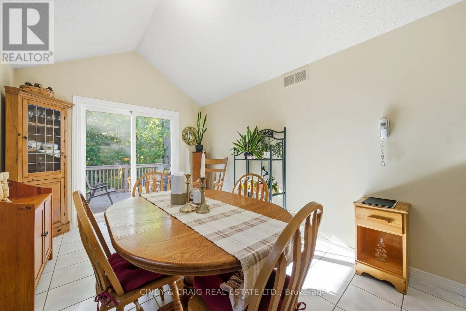 318 SANDRINGHAM DRIVE