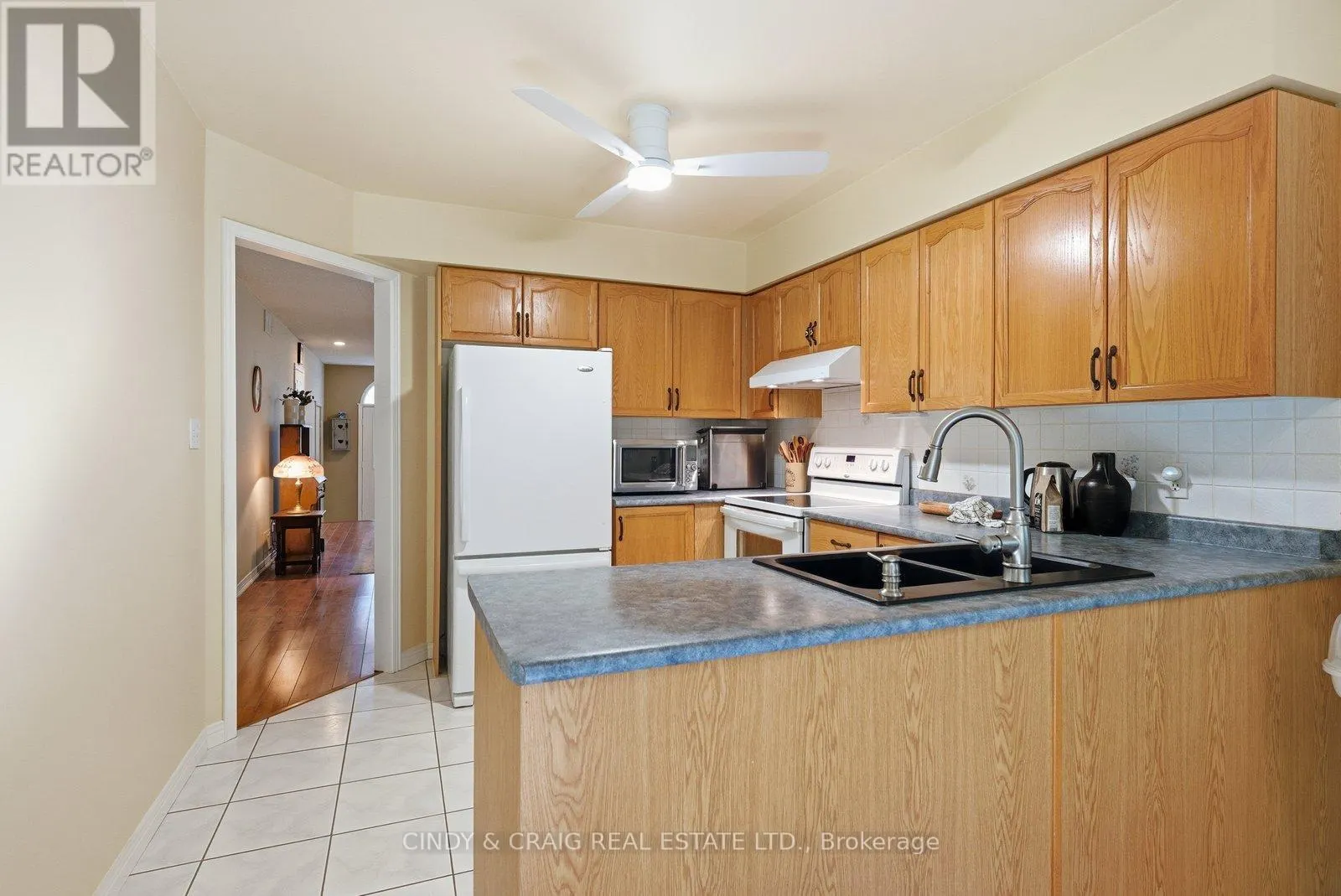 318 SANDRINGHAM DRIVE