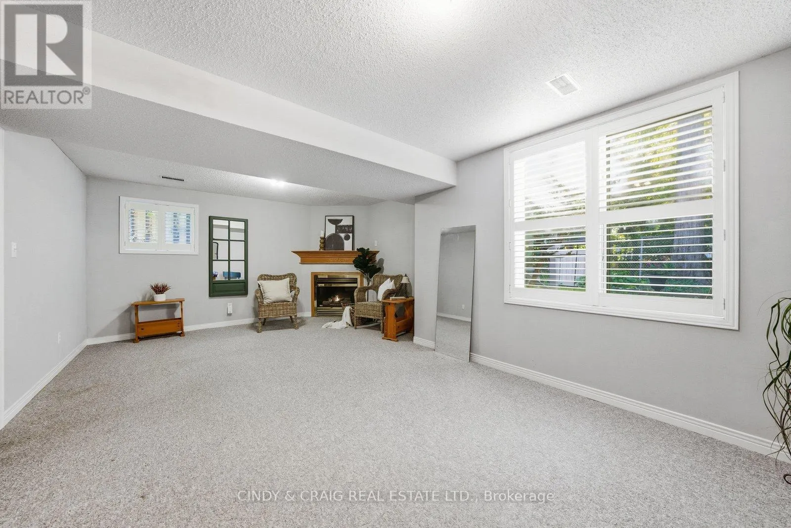 318 SANDRINGHAM DRIVE