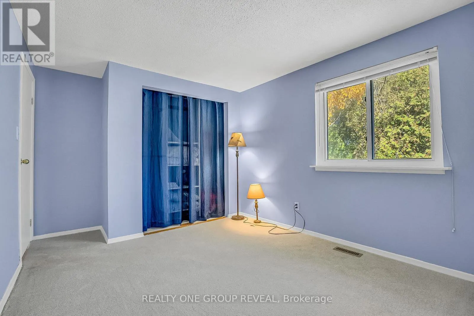 1343 FENELON CRESCENT