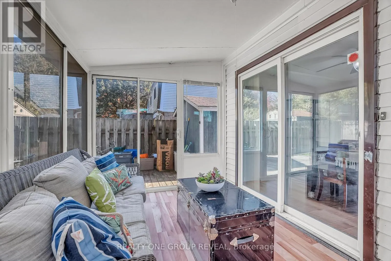 1343 FENELON CRESCENT