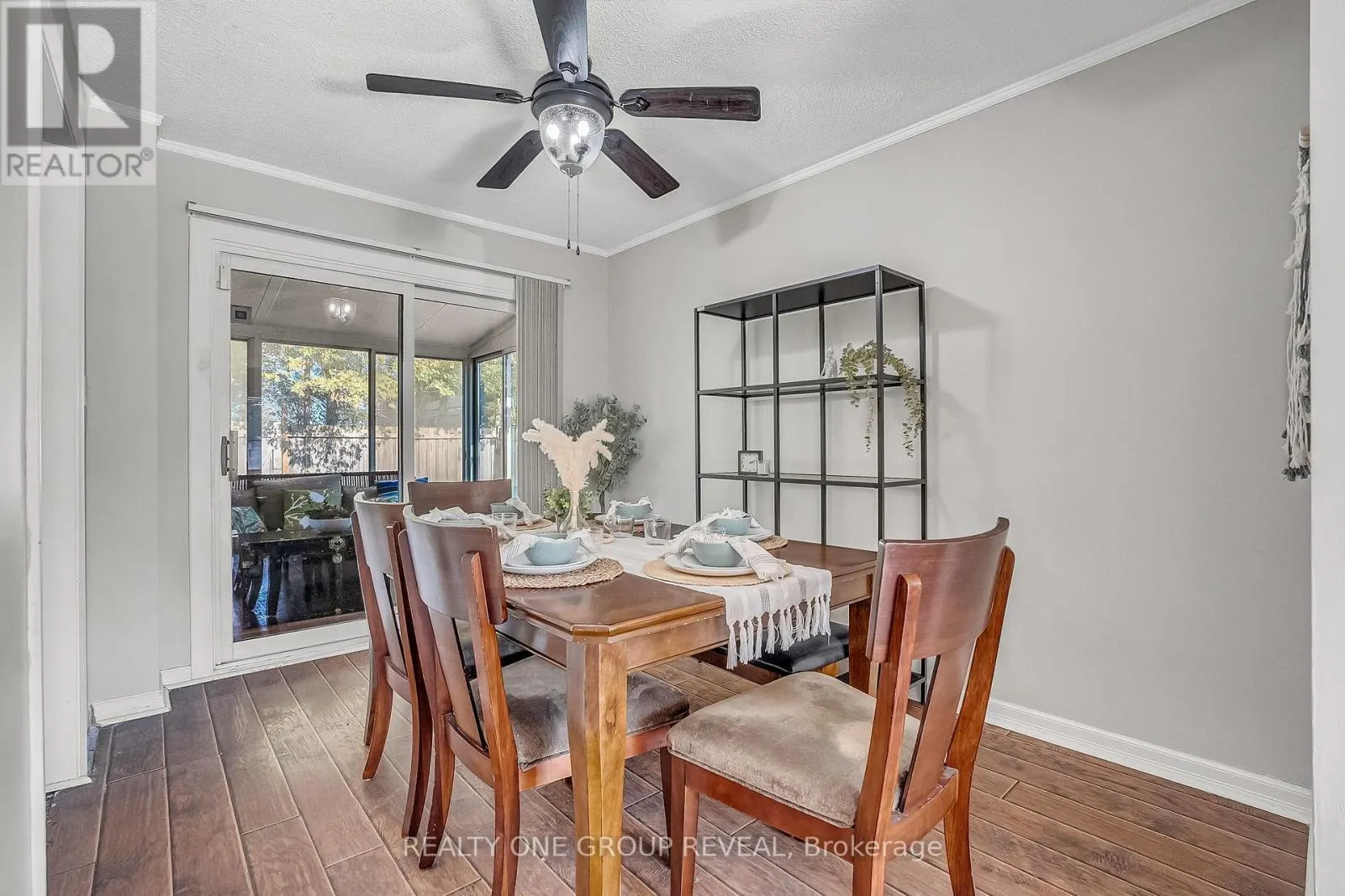 1343 FENELON CRESCENT