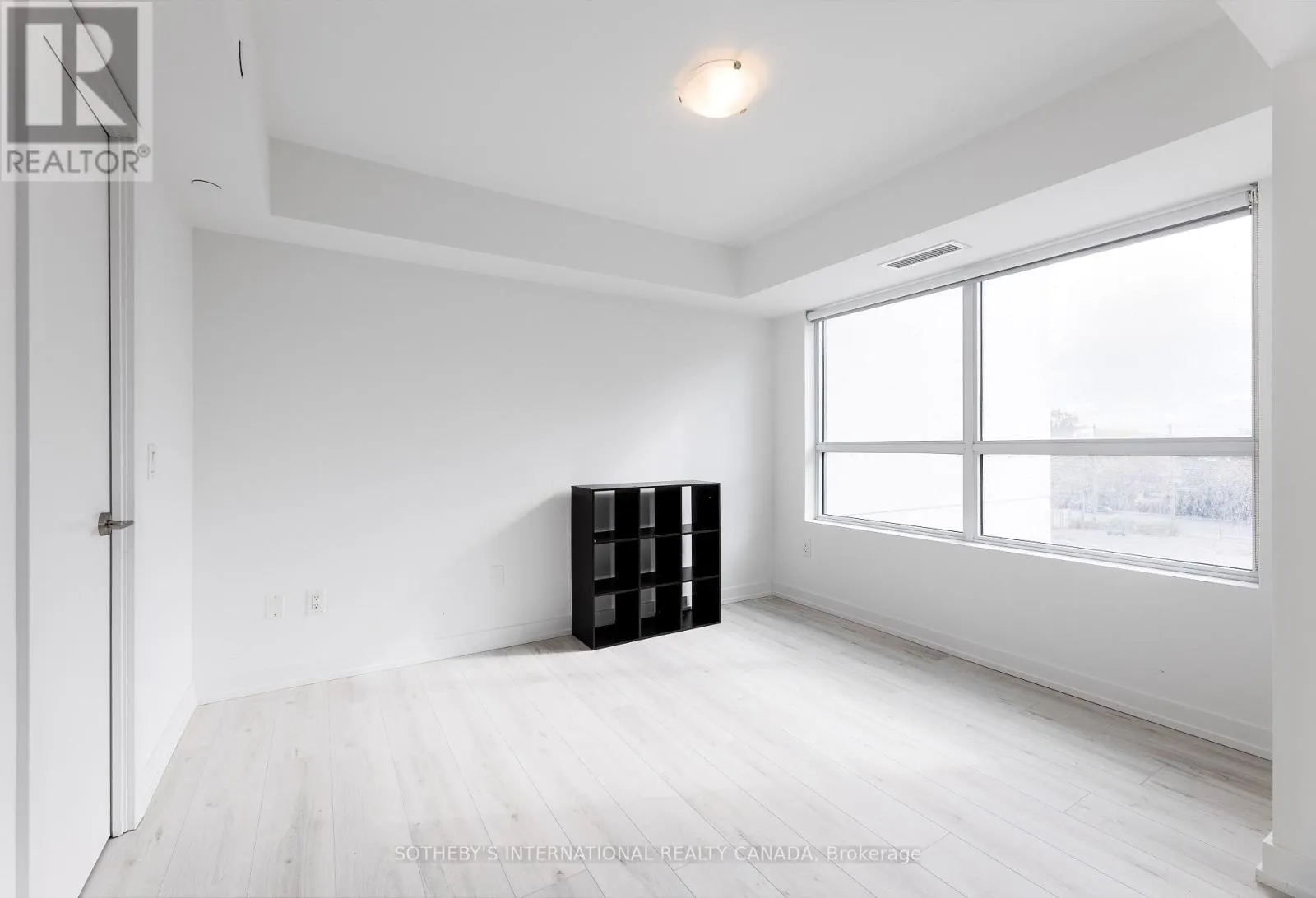 303 - 1435 CELEBRATION DRIVE