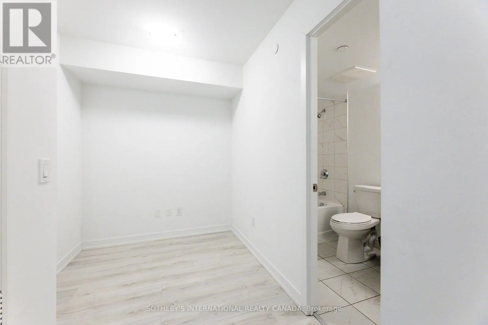 303 - 1435 CELEBRATION DRIVE