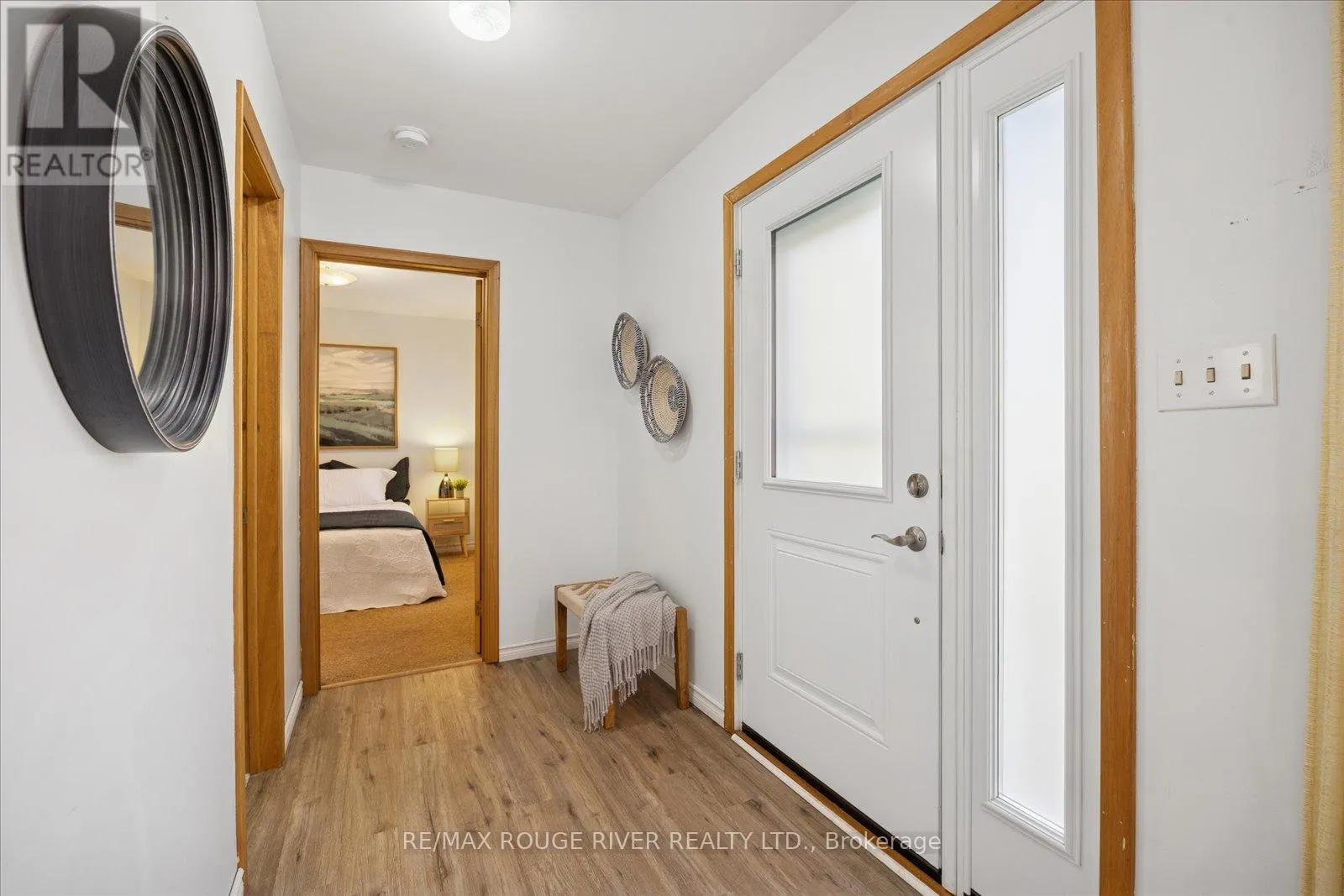 16 BLUMENWEG CRESCENT