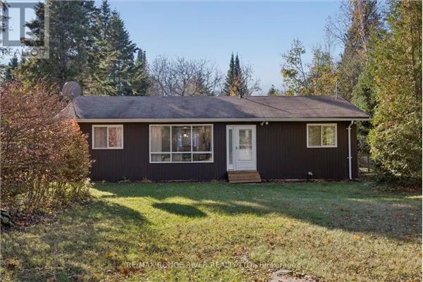 16 BLUMENWEG CRESCENT