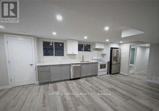 A - 971 VISTULA DRIVE