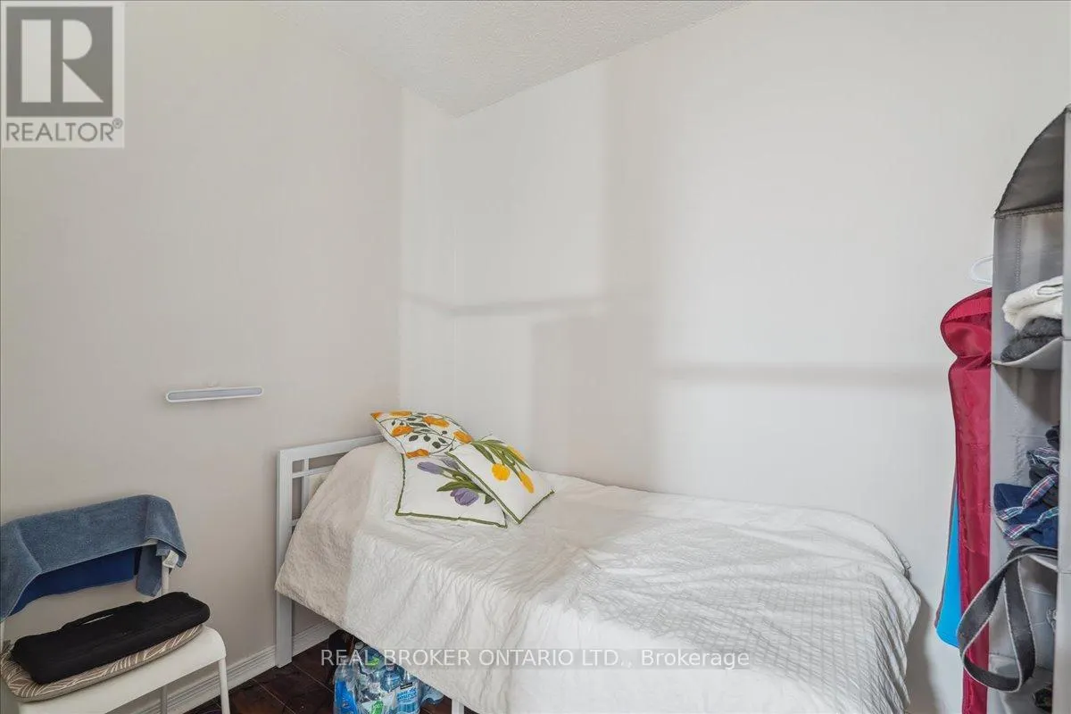 926 - 3650 KINGSTON ROAD