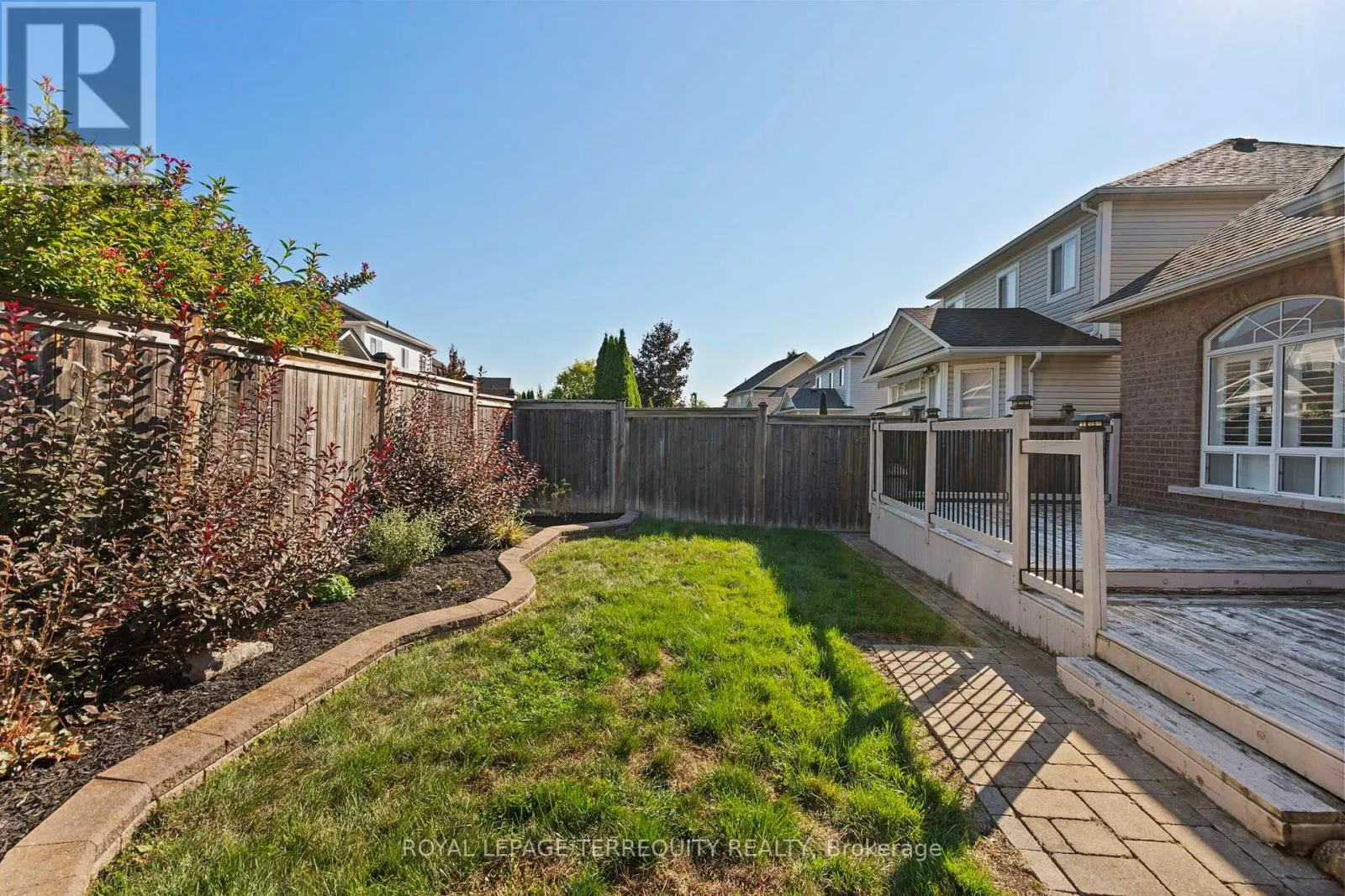 12 KENILWORTH CRESCENT