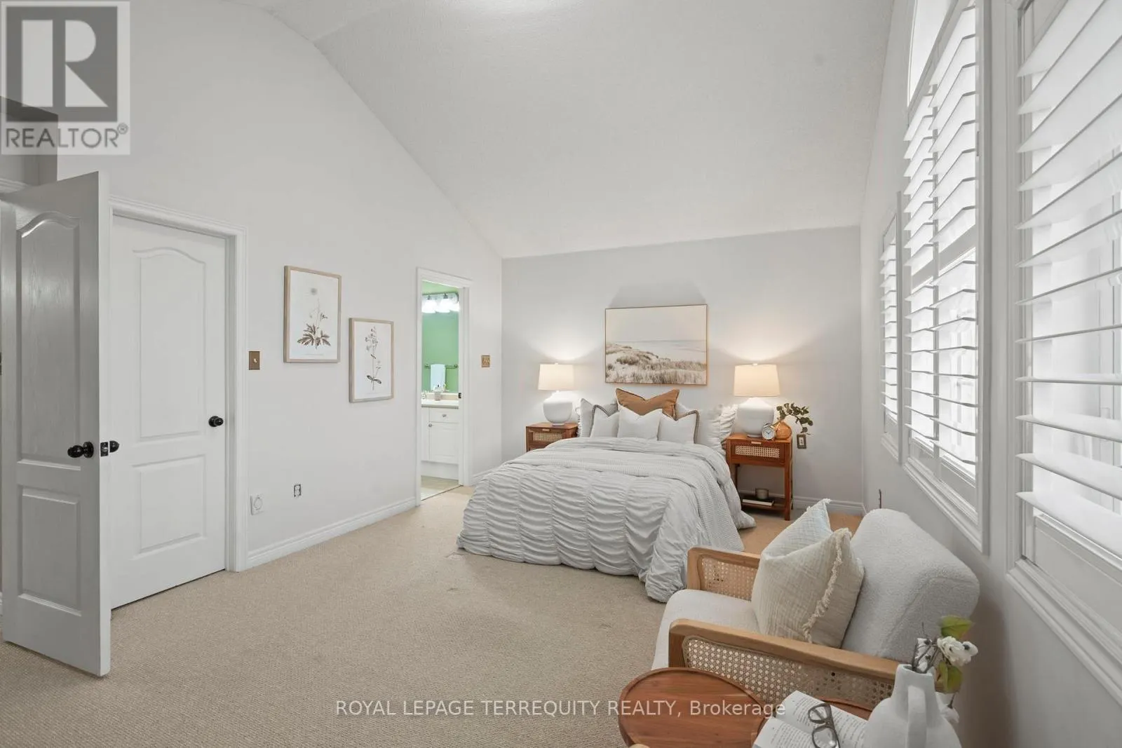 12 KENILWORTH CRESCENT