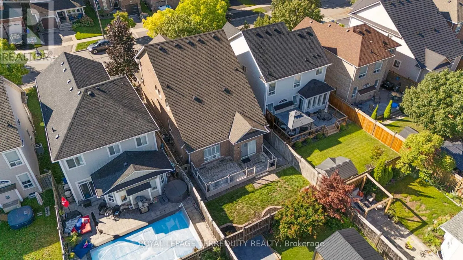 12 KENILWORTH CRESCENT