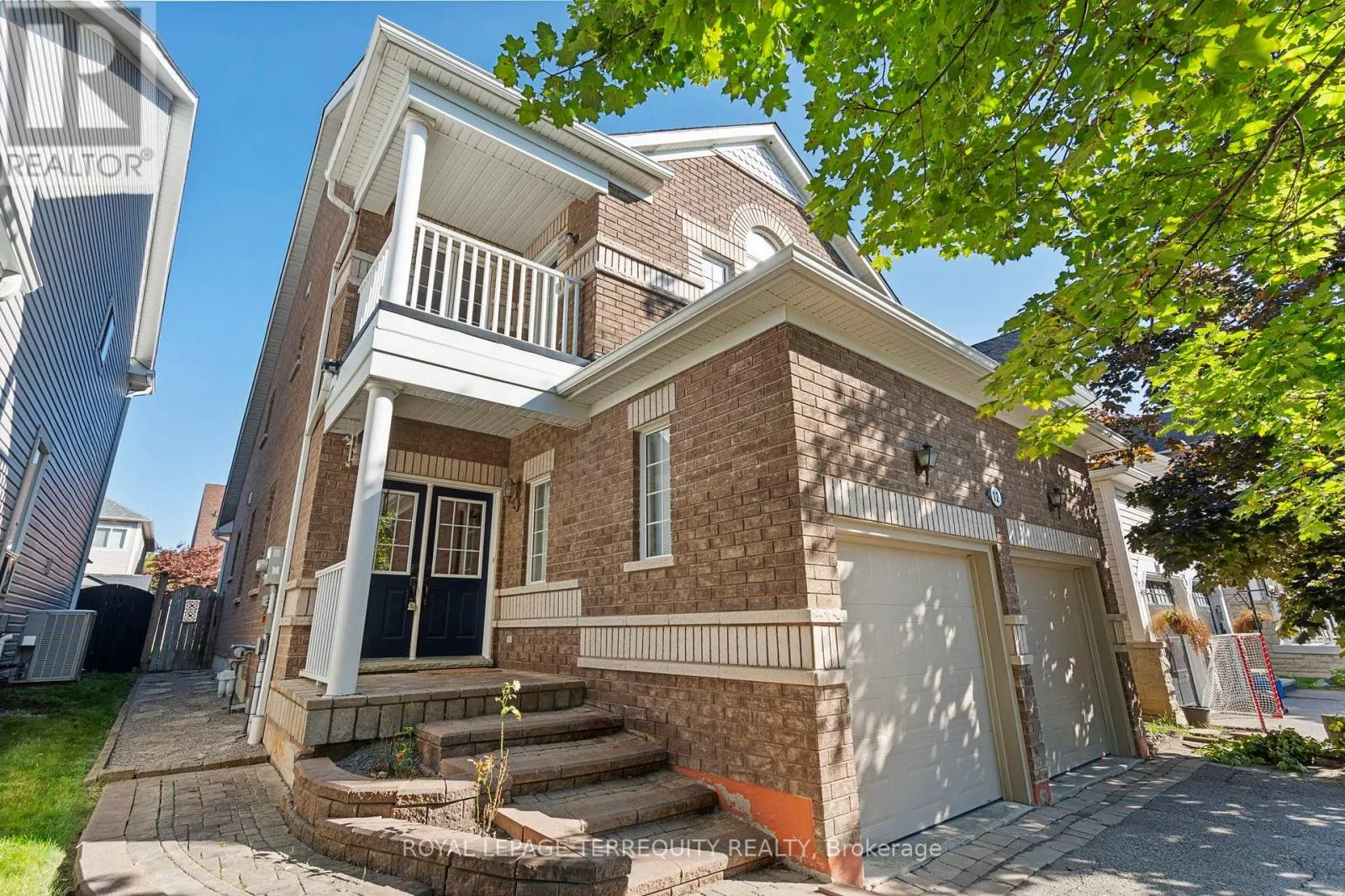 12 KENILWORTH CRESCENT