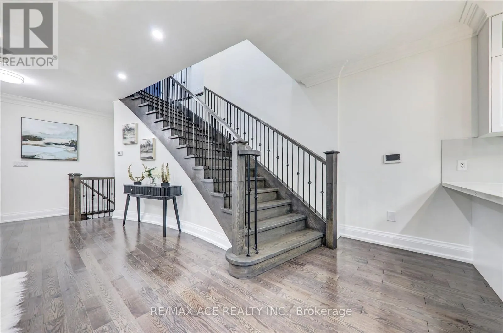 71 LILLINGTON AVENUE