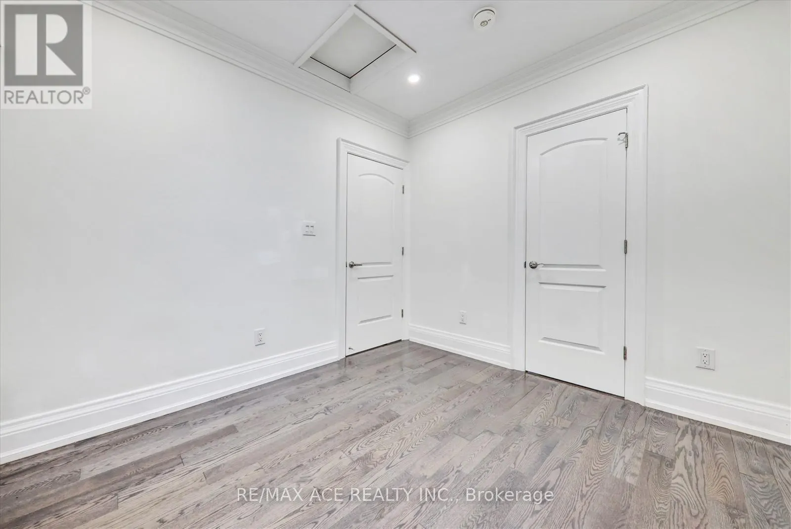 71 LILLINGTON AVENUE