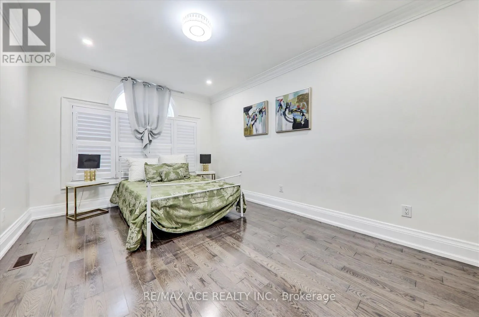 71 LILLINGTON AVENUE