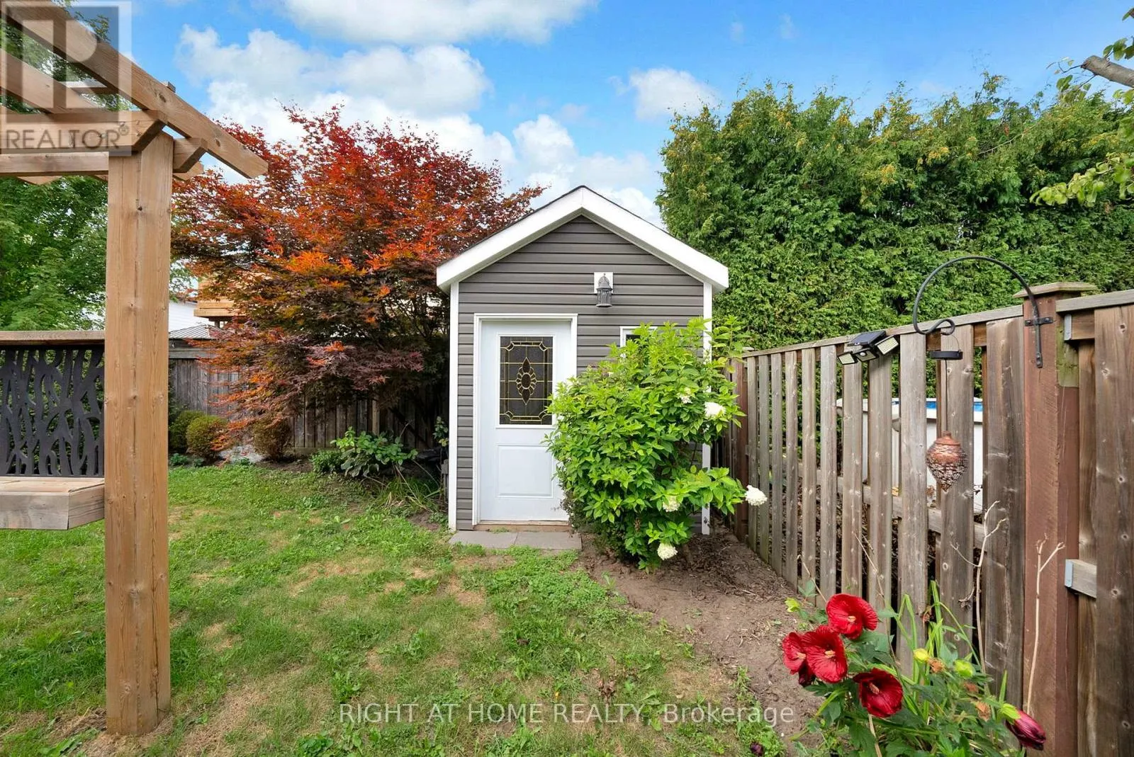 1194 NORTHGATE CRESCENT