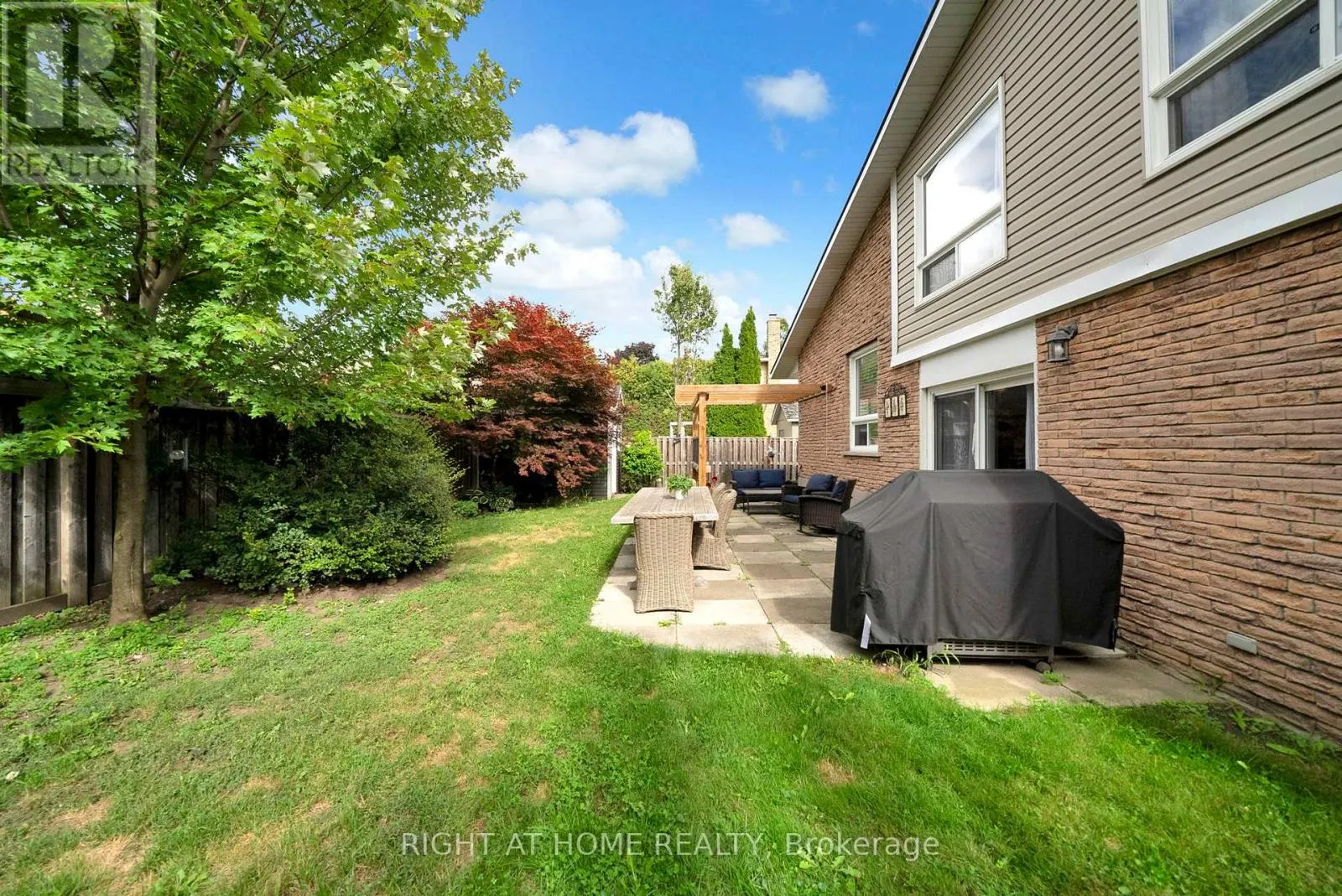 1194 NORTHGATE CRESCENT