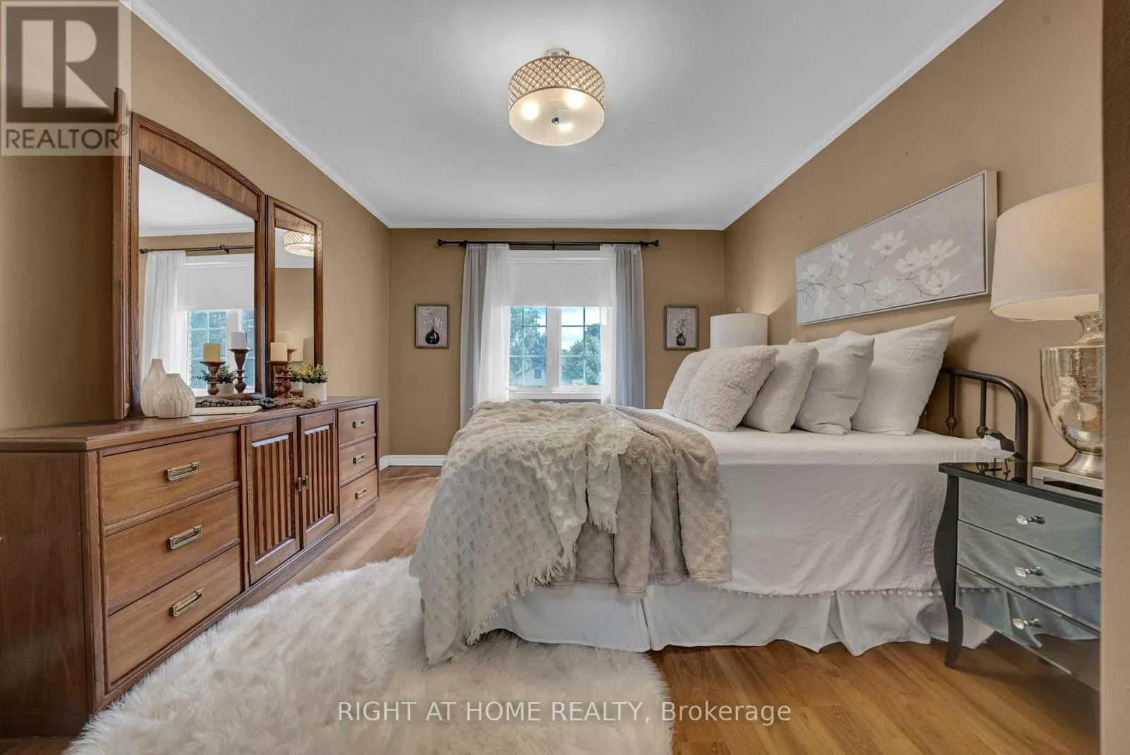 1194 NORTHGATE CRESCENT