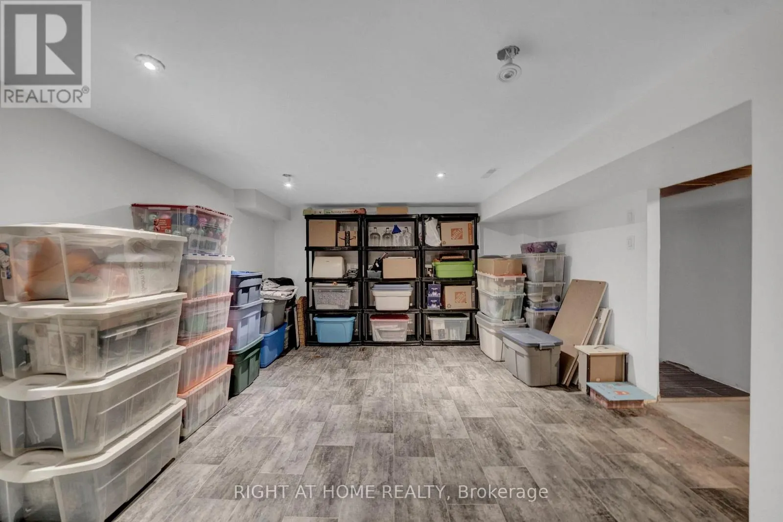 1194 NORTHGATE CRESCENT