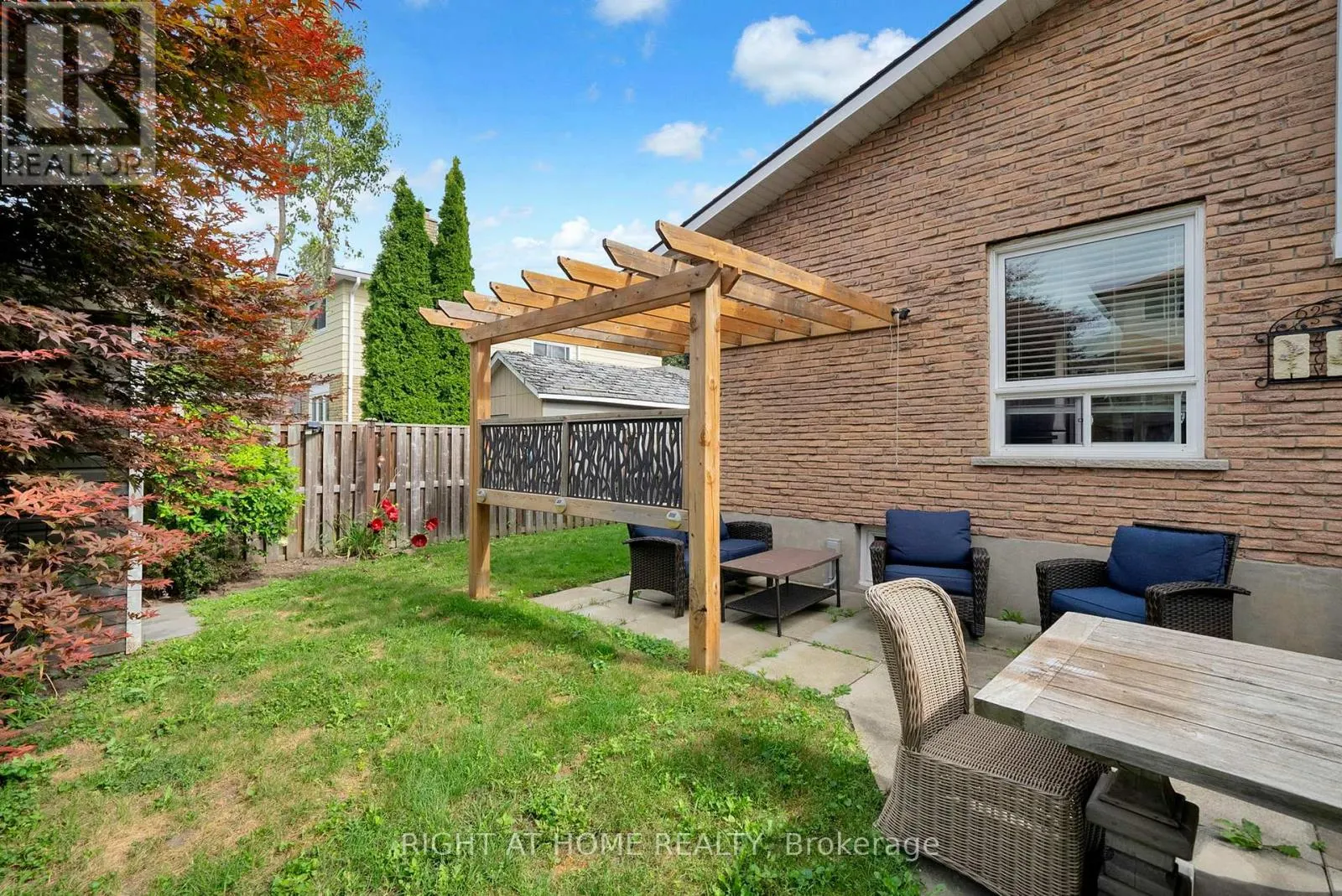 1194 NORTHGATE CRESCENT