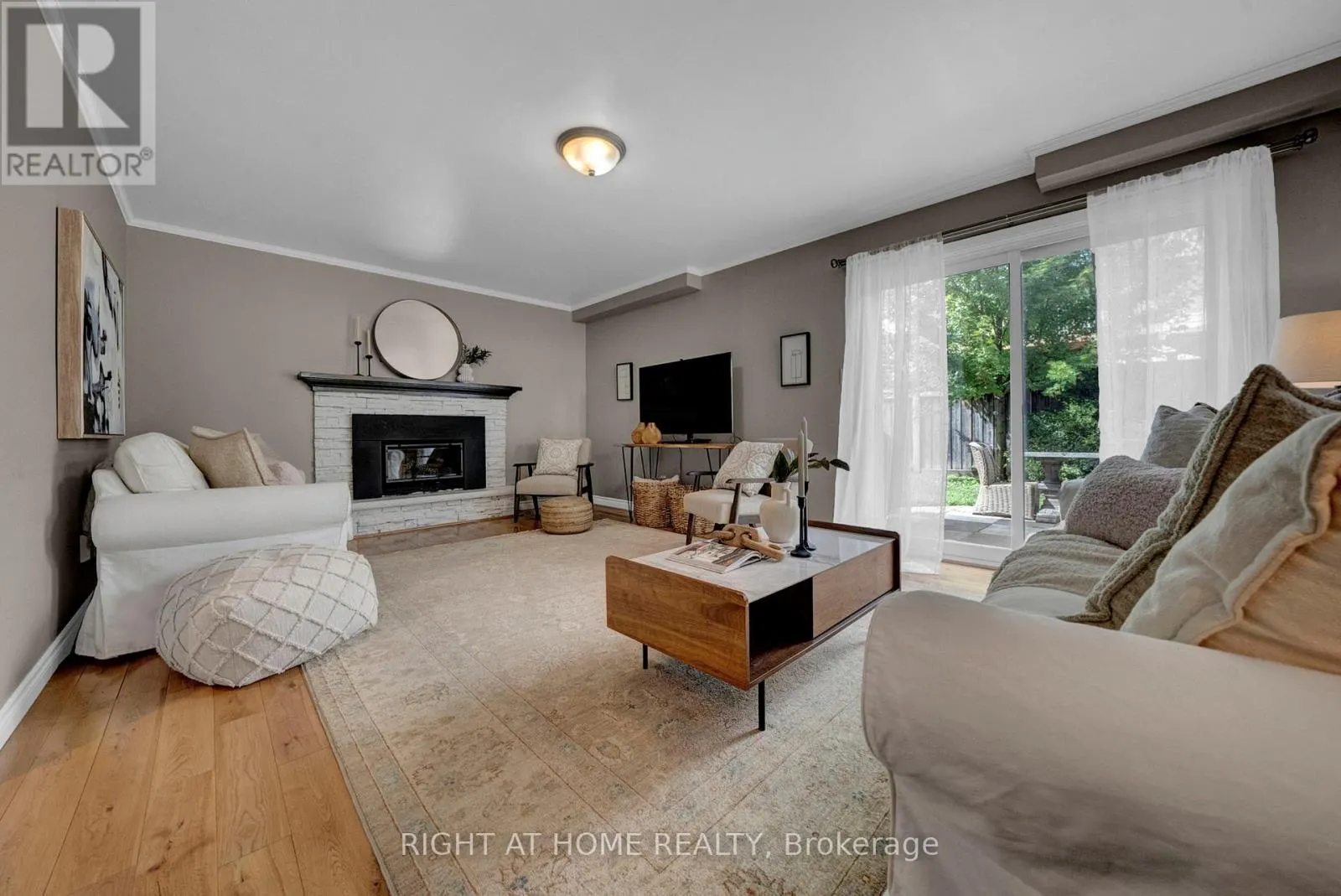 1194 NORTHGATE CRESCENT