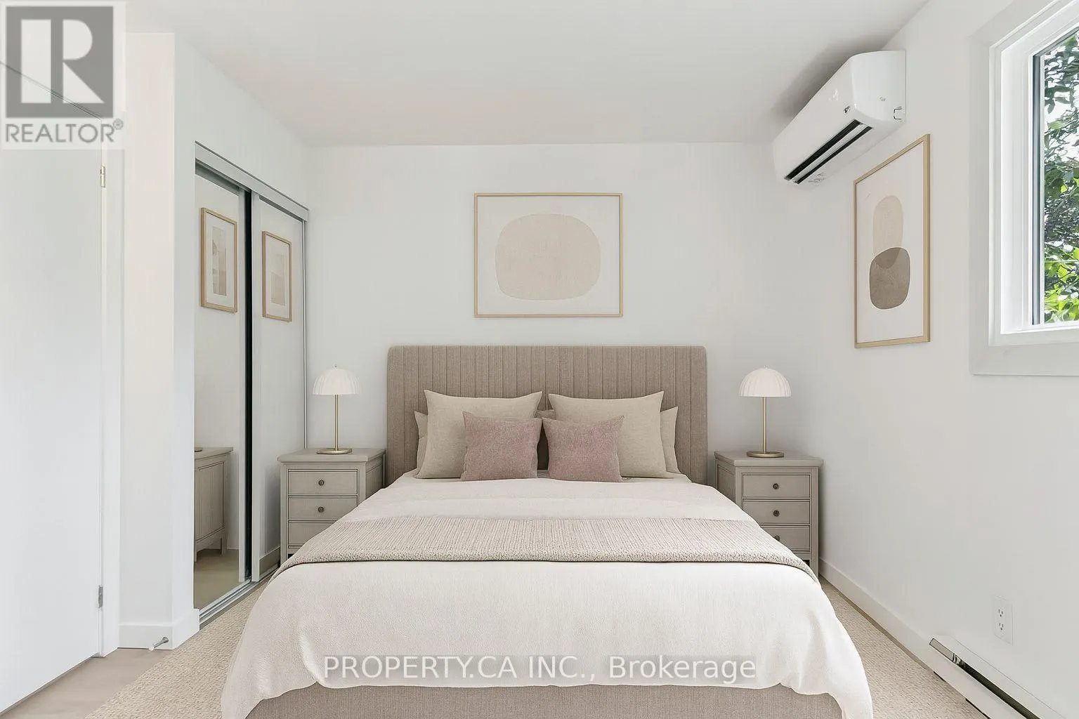 29 - 1209 QUEEN STREET E