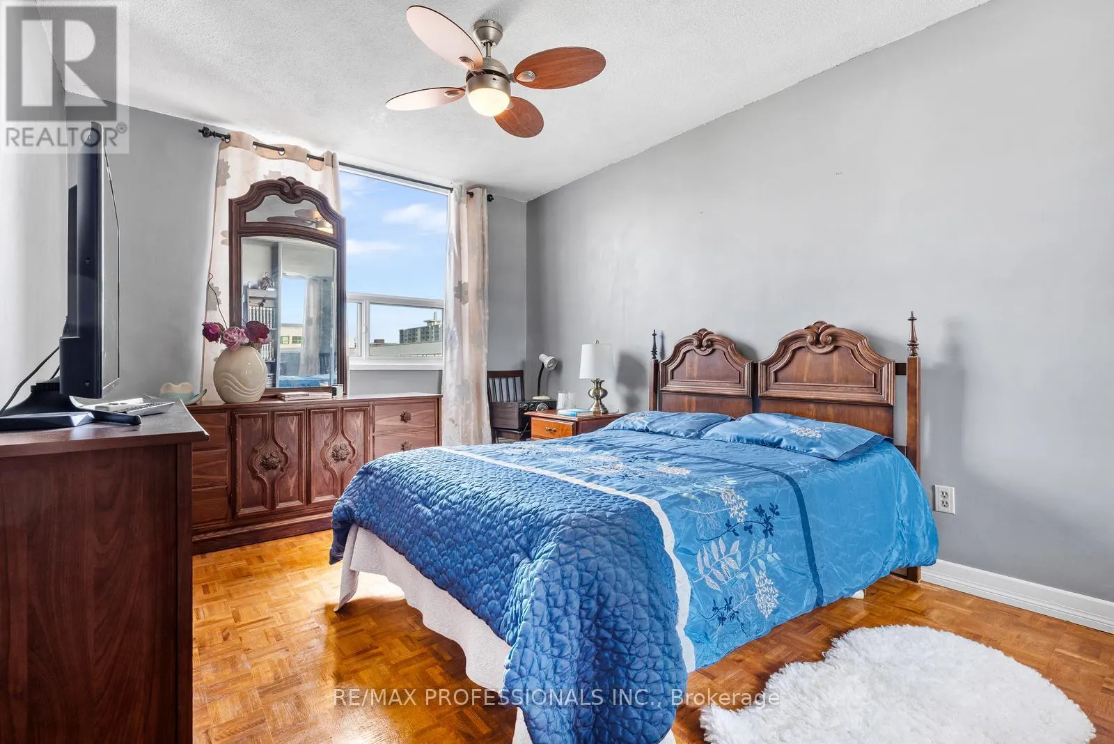 811 - 180 MARKHAM ROAD