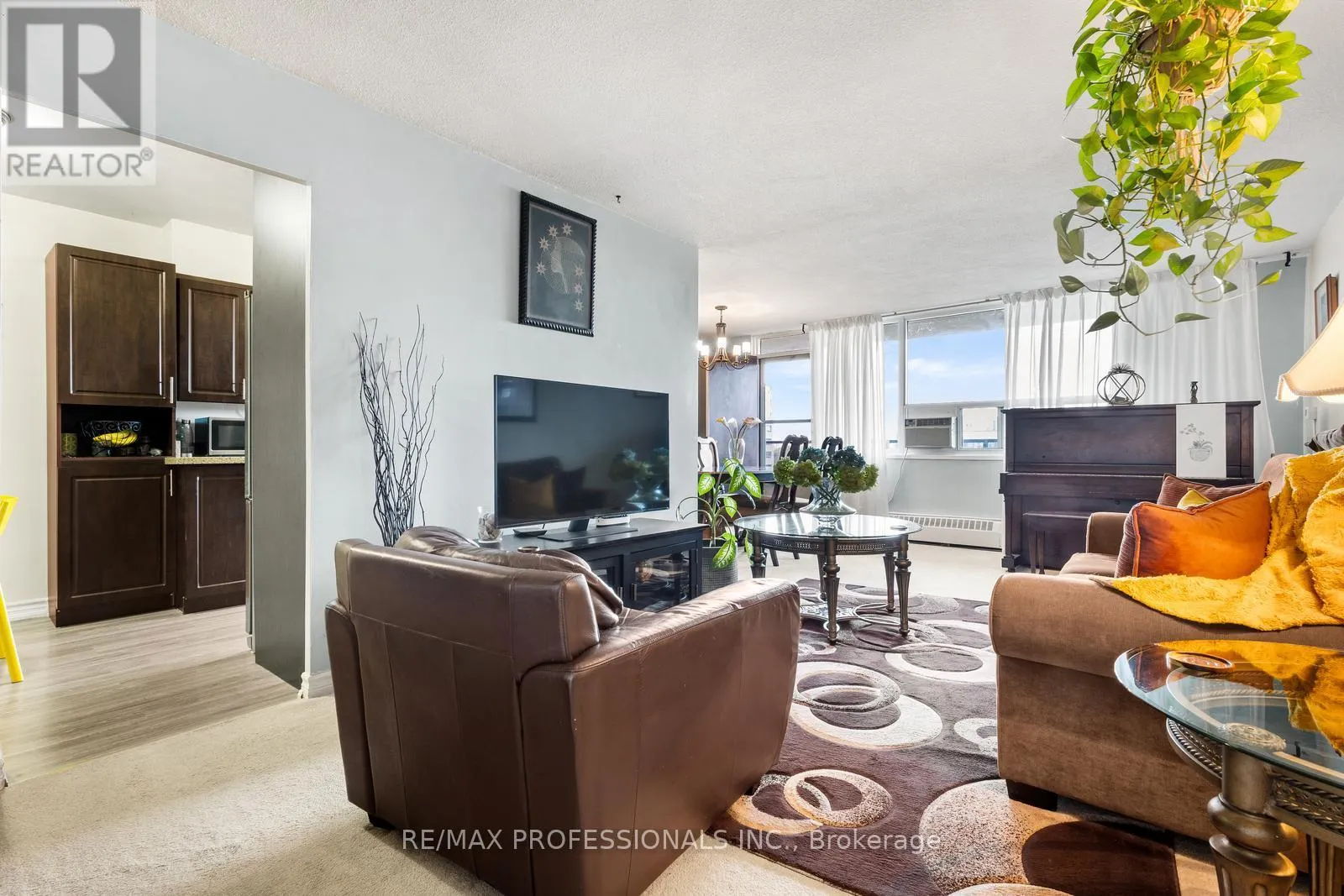 811 - 180 MARKHAM ROAD