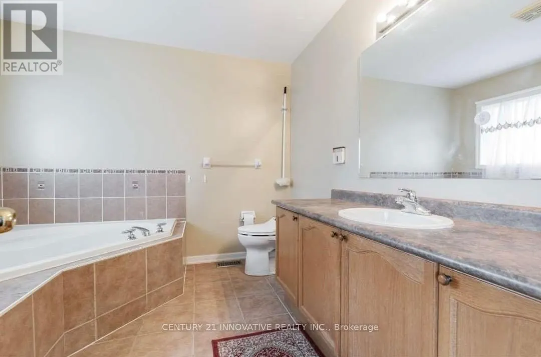 1640 SARASOTA CRESCENT CRESCENT