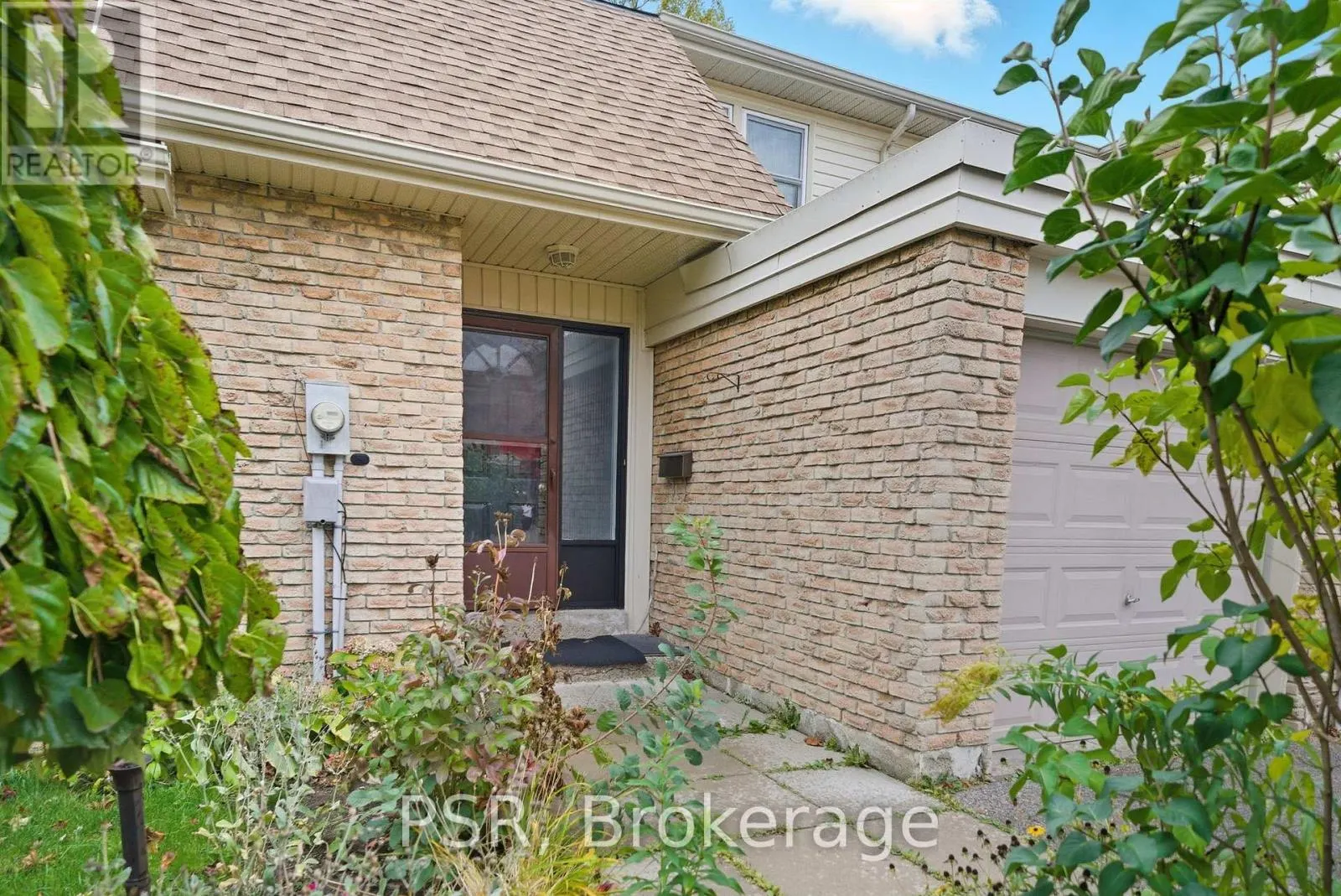 22 - 7 CHAMBERLAIN COURT