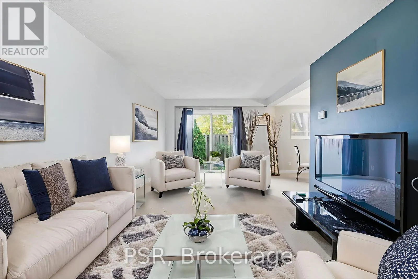 22 - 7 CHAMBERLAIN COURT