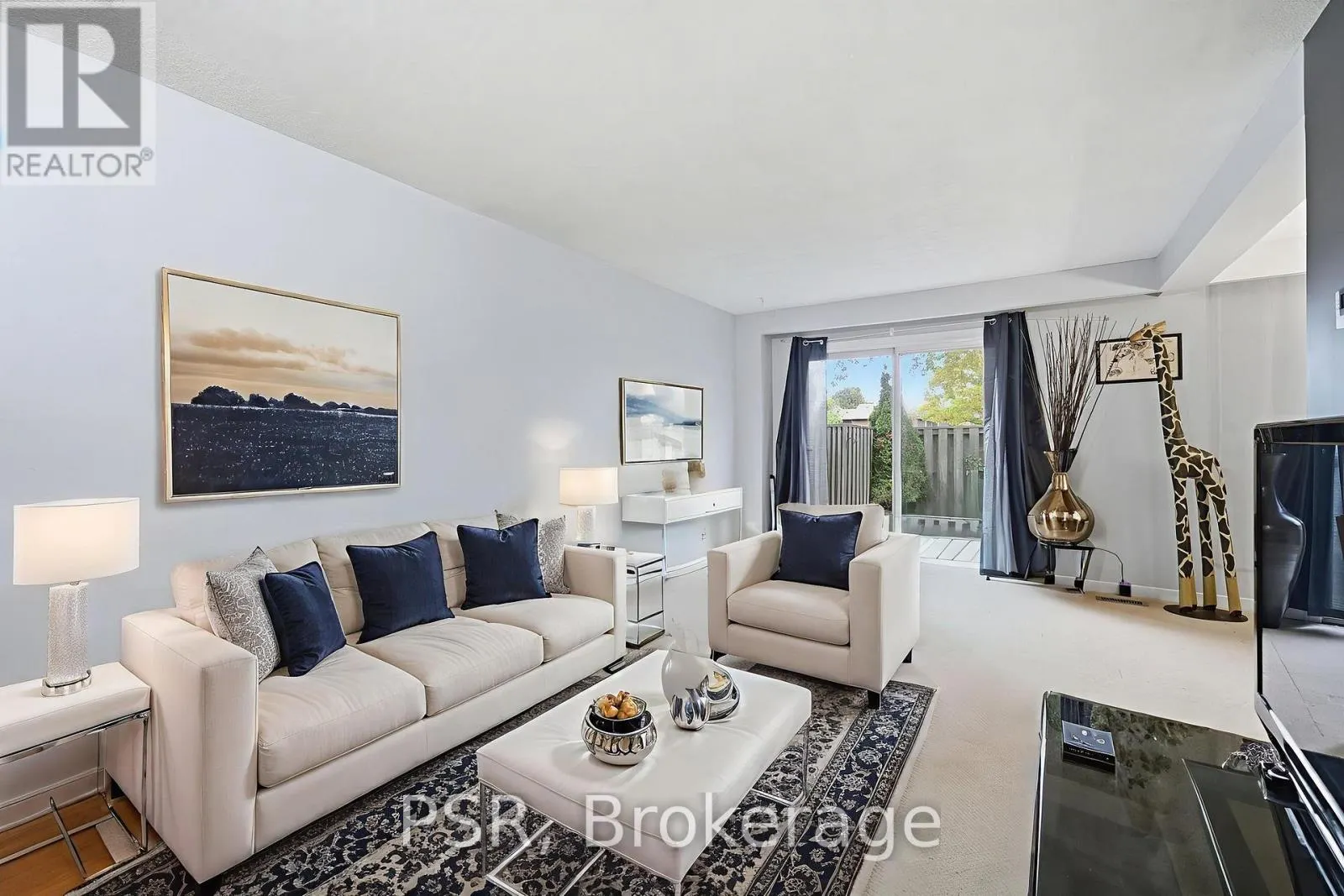 22 - 7 CHAMBERLAIN COURT