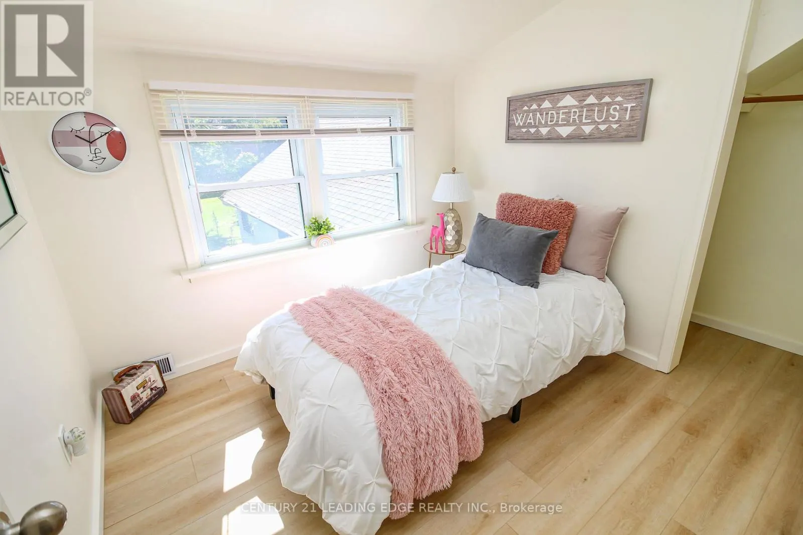 121 NORTHVIEW AVENUE