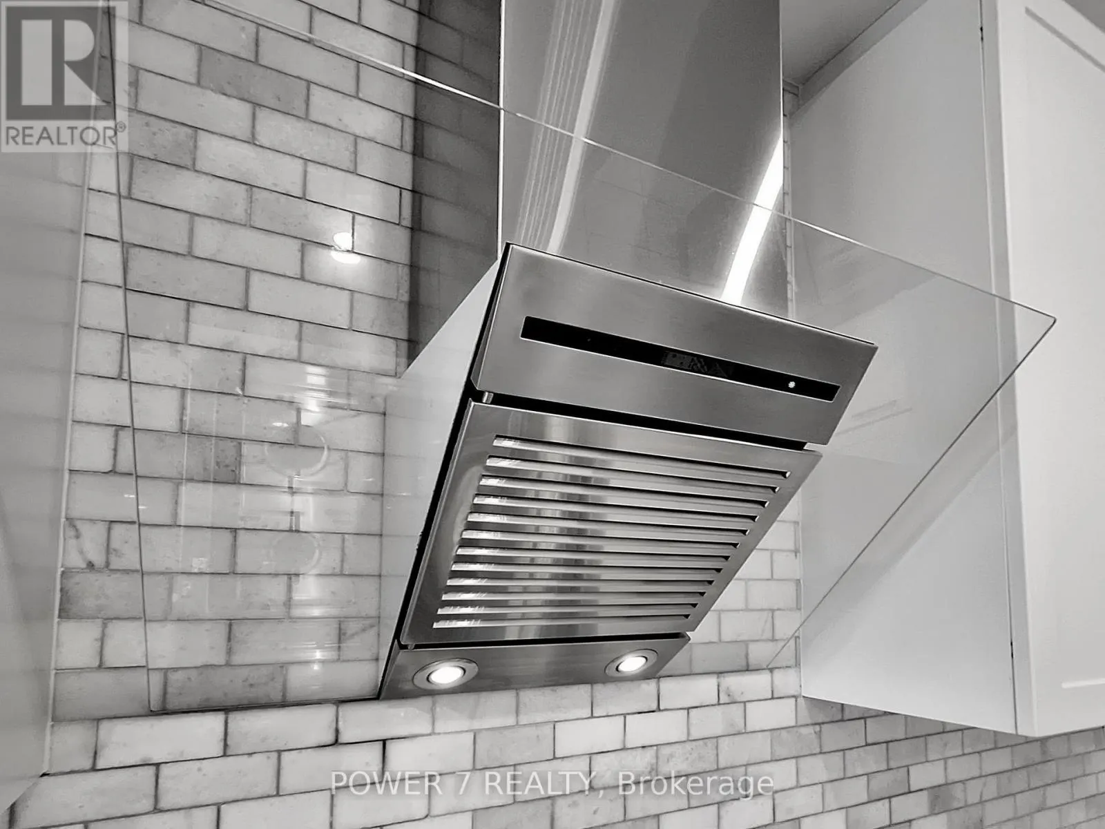 2417 DRESS CIRCLE CRESCENT