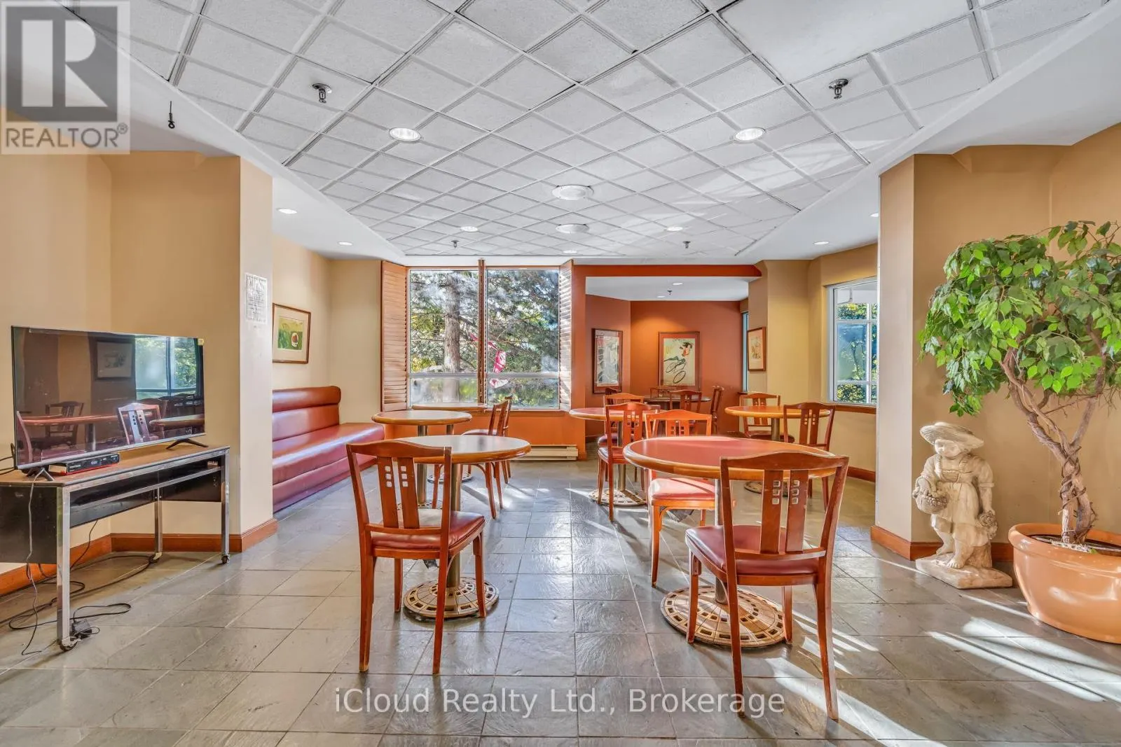 611 - 88 CORPORATE DRIVE