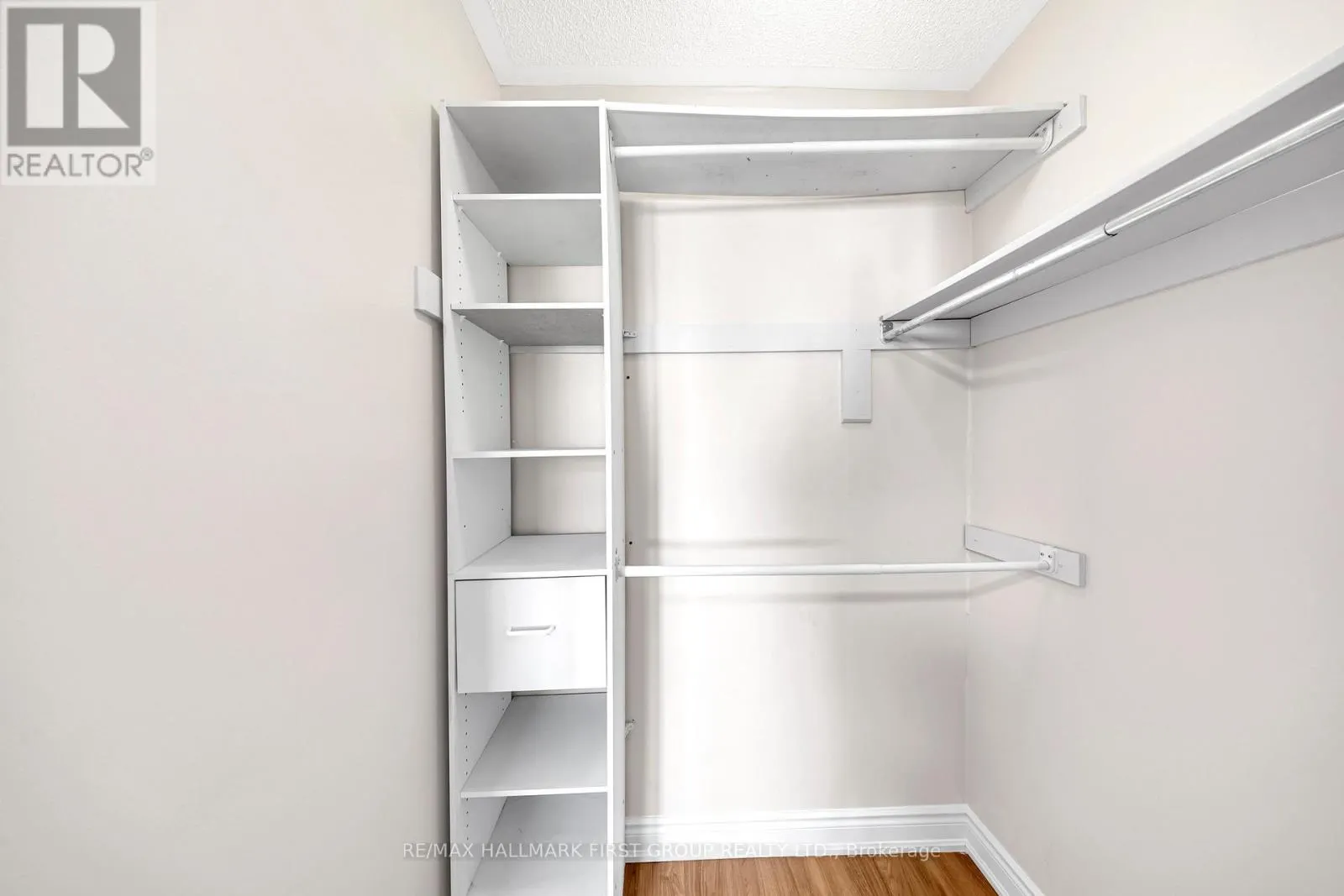 102 - 29 ROSEBANK DRIVE