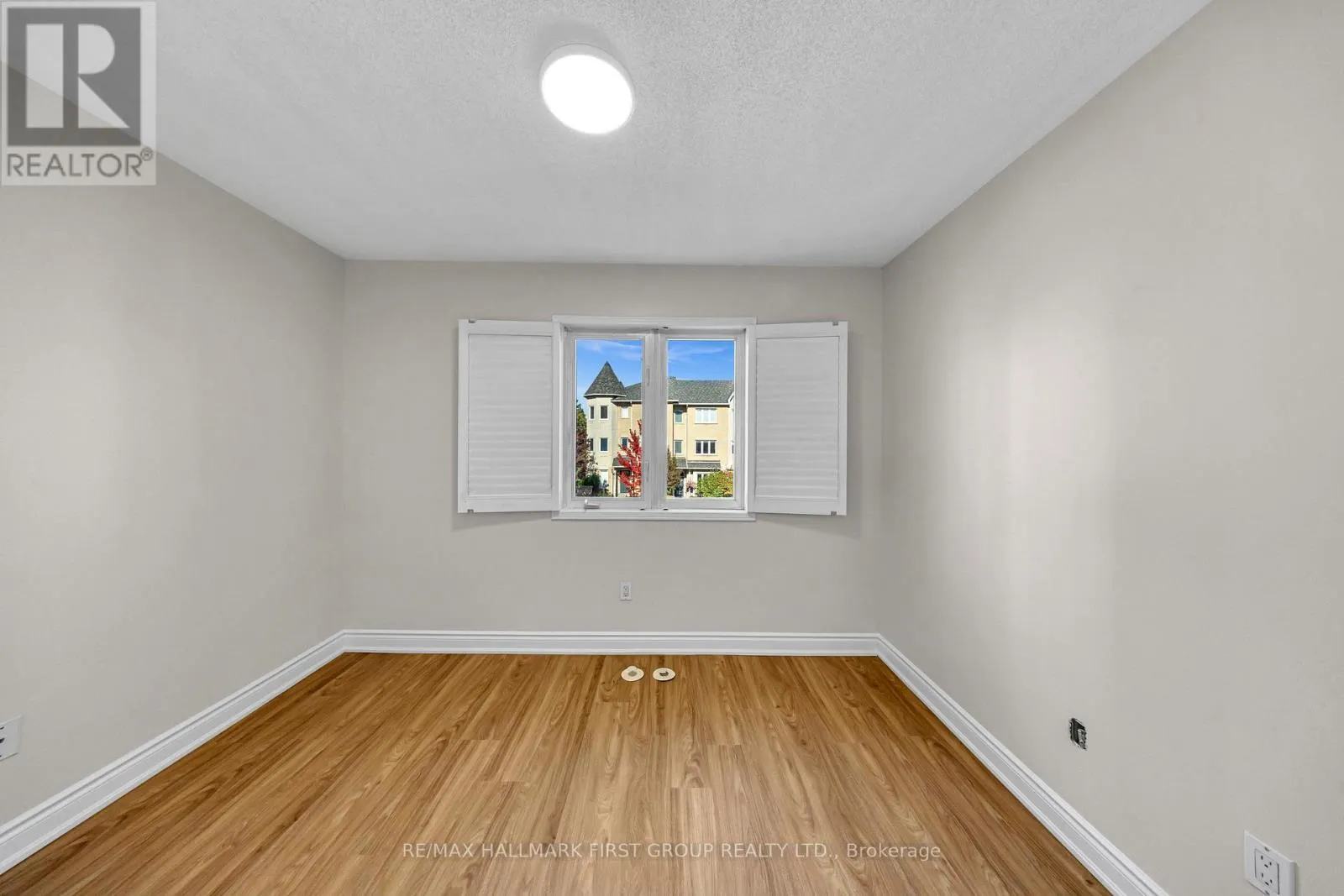 102 - 29 ROSEBANK DRIVE