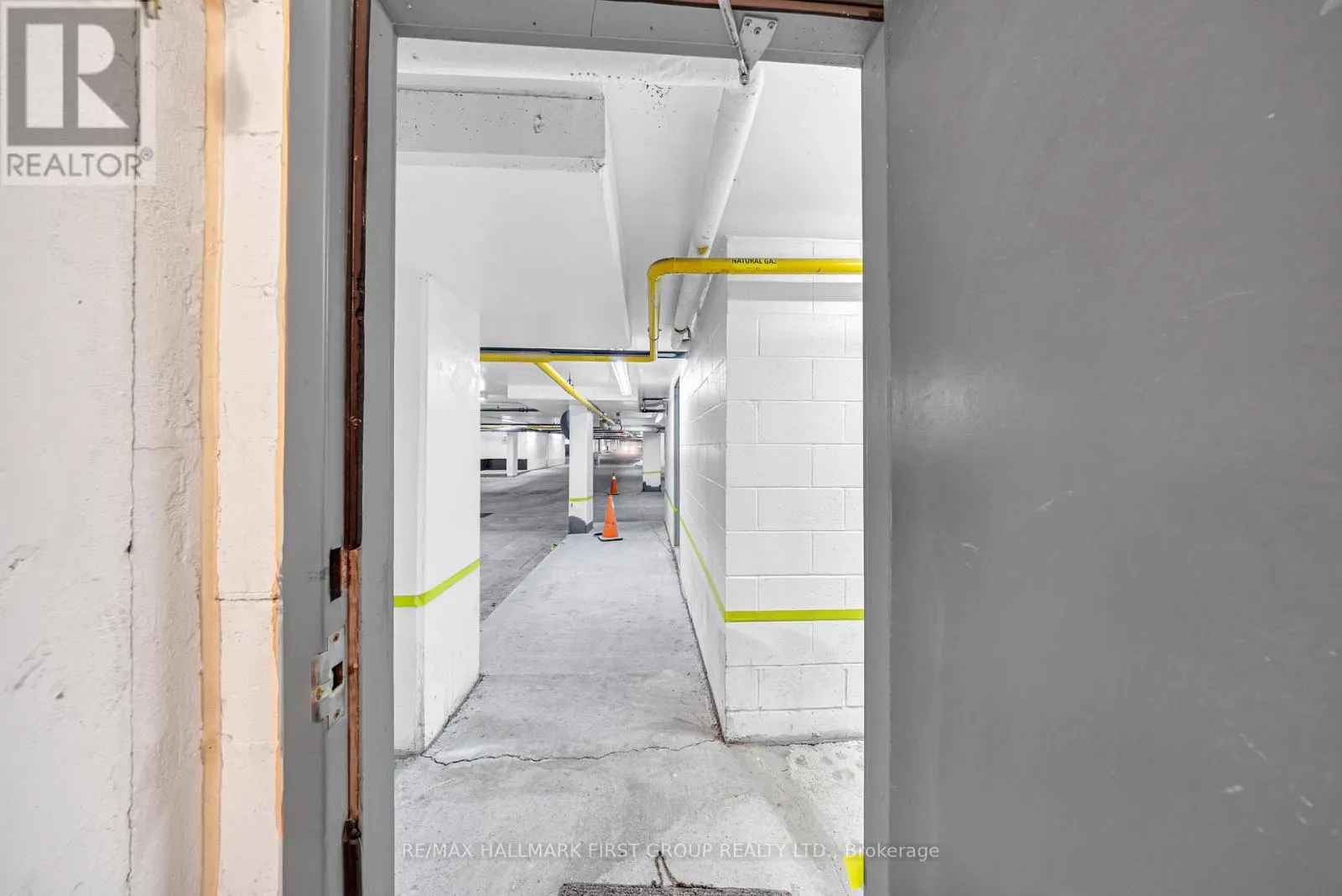 102 - 29 ROSEBANK DRIVE