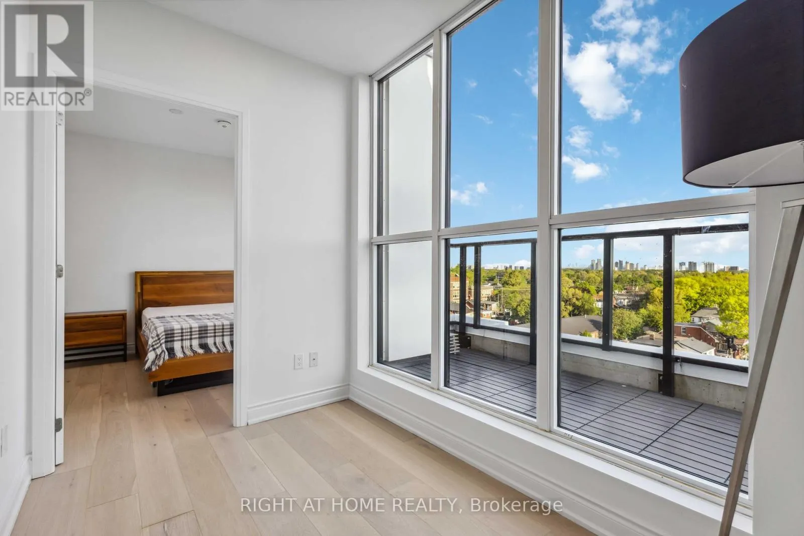 PH801 - 2301 DANFORTH AVENUE