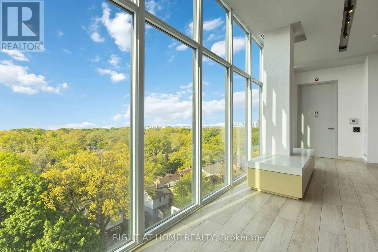 PH801 - 2301 DANFORTH AVENUE