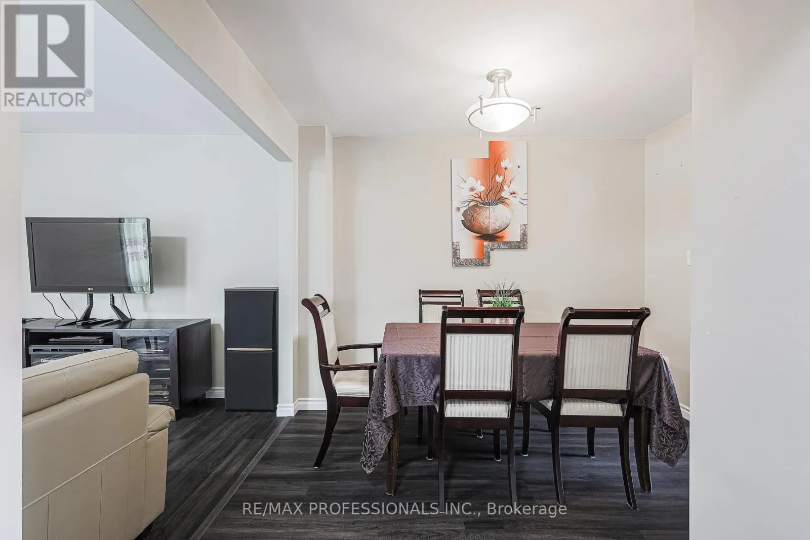 39 - 221 ORMOND DRIVE