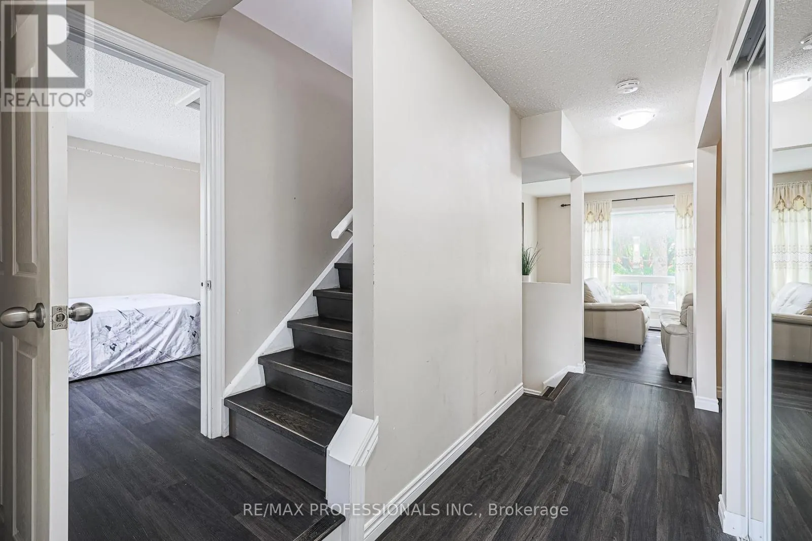 39 - 221 ORMOND DRIVE