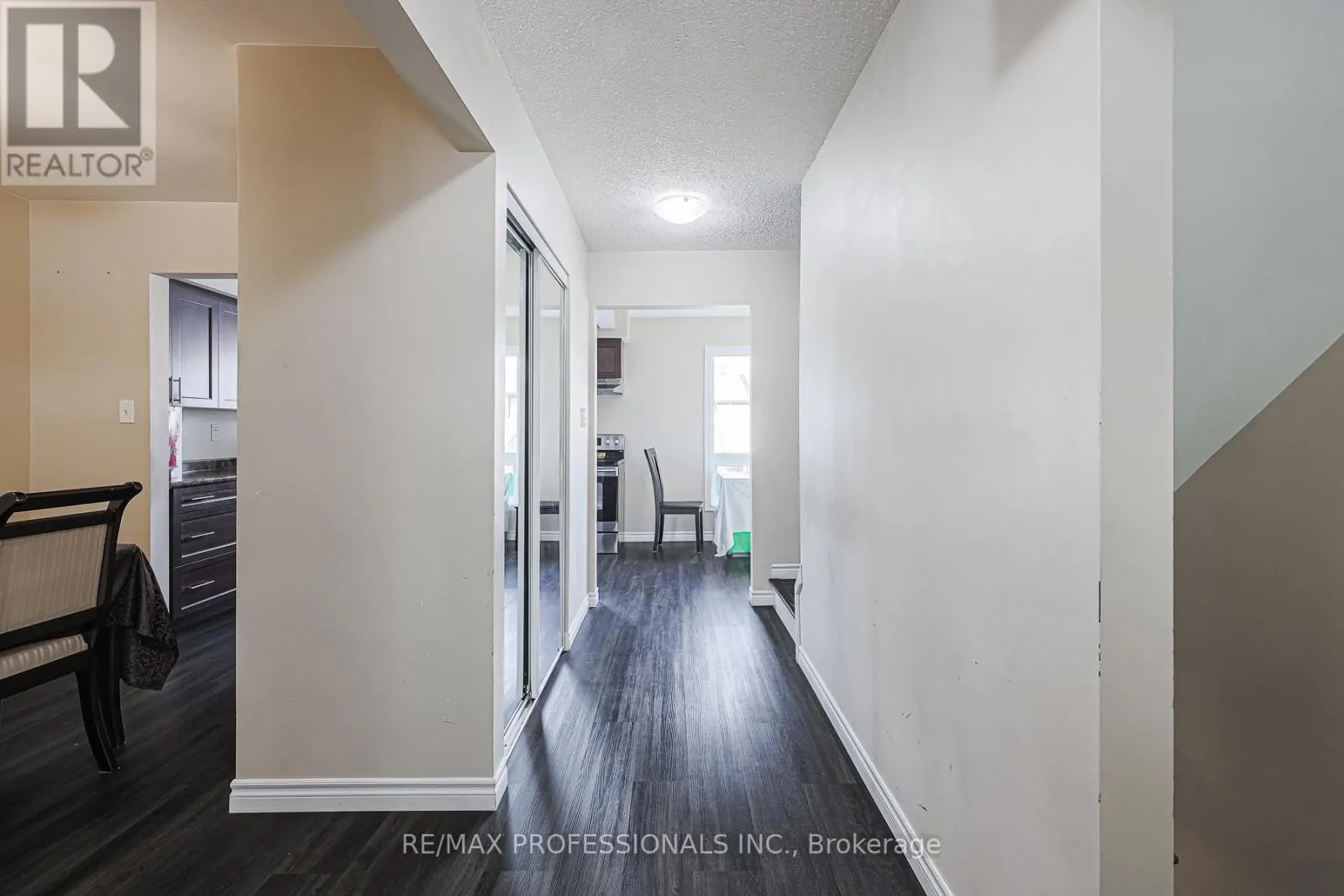 39 - 221 ORMOND DRIVE