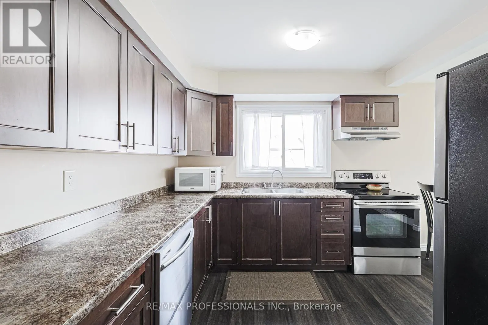 39 - 221 ORMOND DRIVE