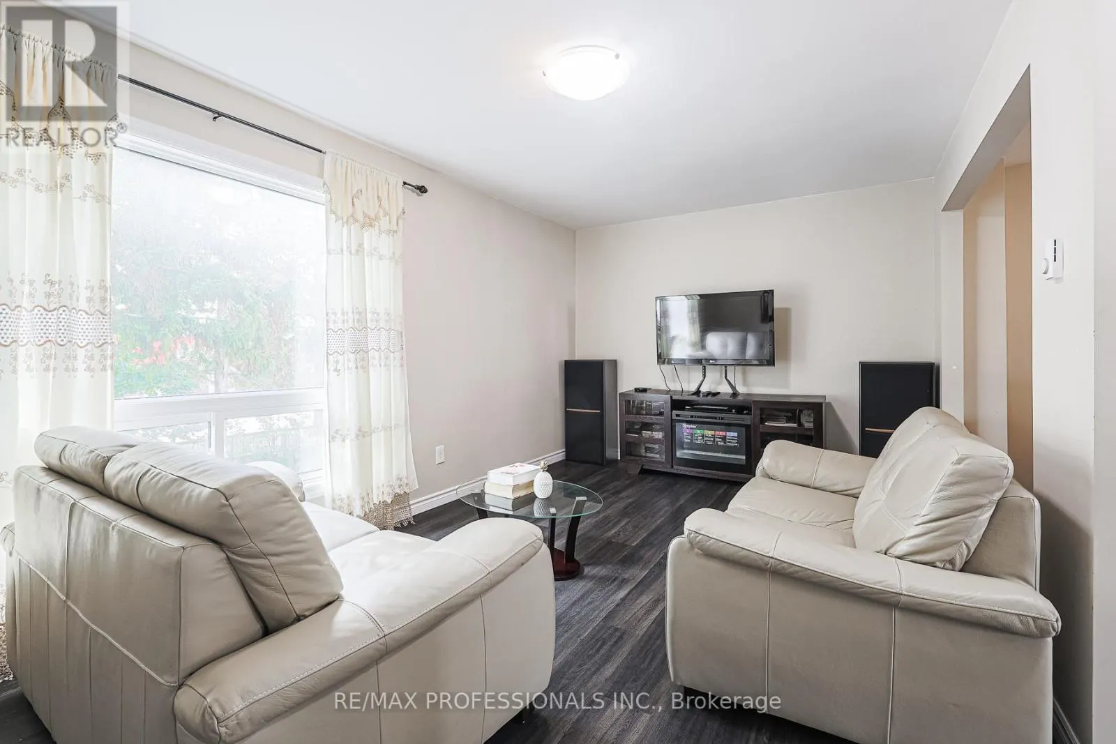 39 - 221 ORMOND DRIVE