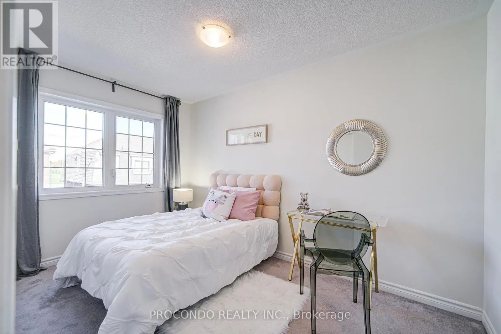 38 BLUEGILL CRESCENT